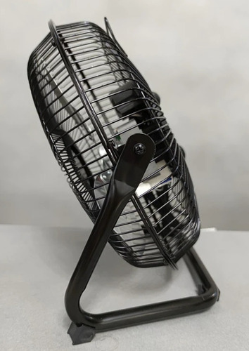 Ventilador De Piso Mainstays De 9'' Con 3 Velocidades (Reacondicionado)