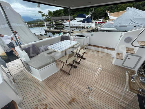 Imagem 3 de 15 de Azimut 56 - 2017 - 2x Volvo D11 Ñ Intermarine Sessa Sedna Nx