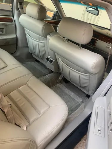 Cadillac Deville 4.6 Concours 275hp At