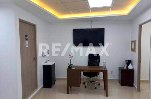 Imagen 8 de 21 de Consultorio Equipado - Comercial En Renta