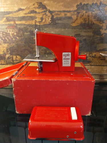 Antigua Máquina De Coser Kraemer Electric De Juguete Adorno