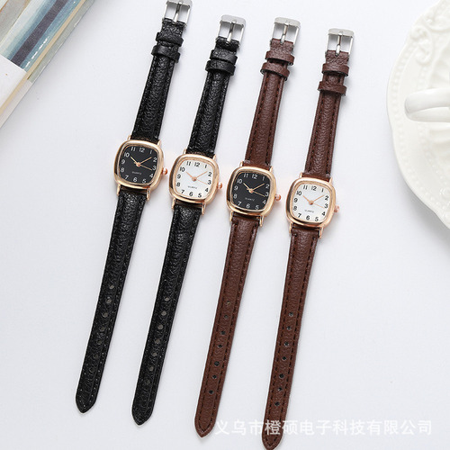 K 1 Reloj De Cuarzo Con Esfera Cuadrada Y Correa Marrón.