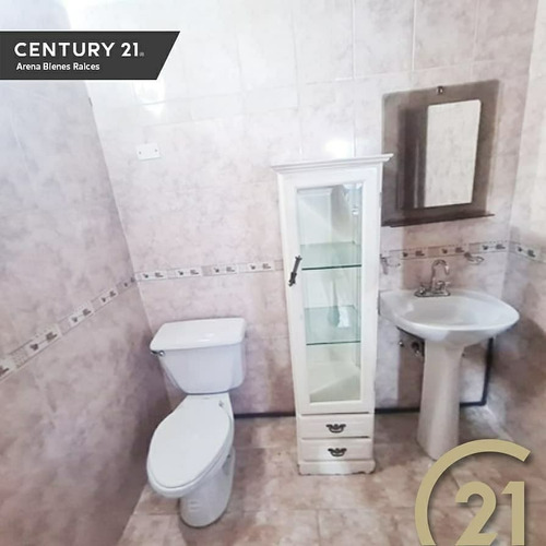 Imagen 7 de 10 de En Venta Casa De Uso Comercial. Local Oficina En Lecheria
