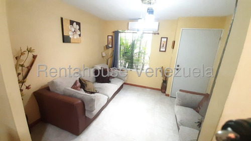 Rafael Gamarra Alquila Excelente Casa, Be13096, Encantadora Casa Cuenta Con 2 Habitaciones, Increíbles Áreas Sociales Con Piscina Y Parque, Perfectas Para Relajarte Y Compartir Momentos Especiales.