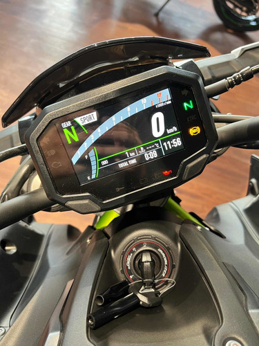 Imagen 5 de 16 de Kawasaki Z900 Abs 2023