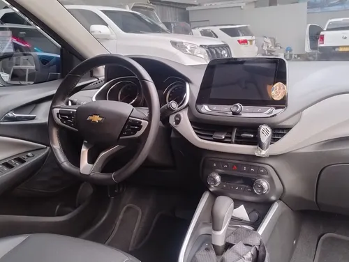 Chevrolet Onix 1.0T Premier Hatch At