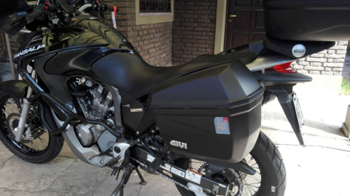 Imagen 2 de 12 de Honda Transalp 700