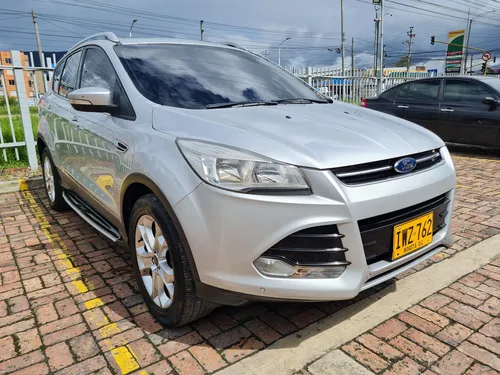 Ford Escape Titanium 2.0cc AT AA 4X4
