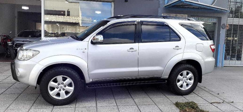 Toyota Sw4 3.0 I Srv At C/cuero 4x4 (2009) 2010