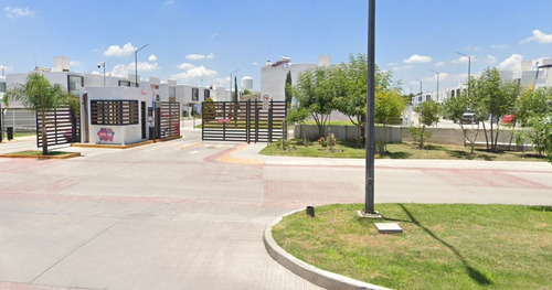 Casa Con Excelente Mantenimiento Y Ubicación. Arf