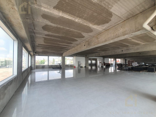 Oficinas En Renta En El Edificio Bdr Center, Justo Frente Al Mar, Cuentan Con Estacionamiento, Elevador, Seguridad 24 Hrs Y Más