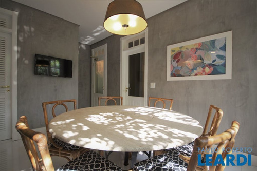 Casa Em Condomínio - Tamboré - Sp - 517012