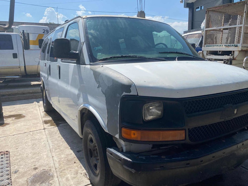 Imagen 1 de 12 de Chevrolet Express 15 Pasajeros