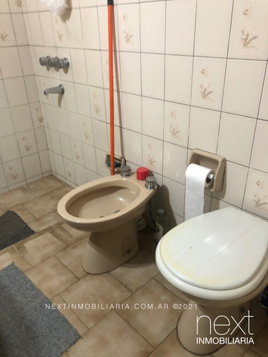 Amplia Casa En Rosario Con Espacio Para Tu Negocio Y Un Departamento Para Alquilar