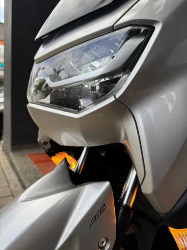 Yamaha Nmax Connect