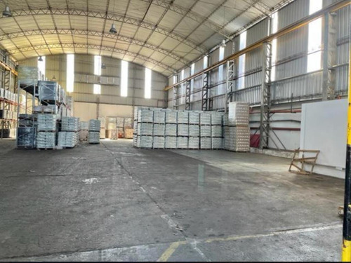 Imagen 2 de 5 de Galpón 1600 M2 - Alquiler - Barracas