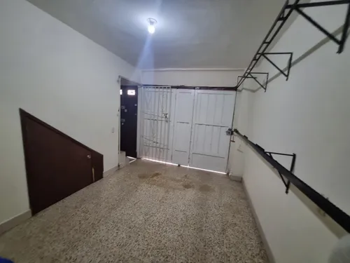 Casa En Venta En Floresta. Cod V12387