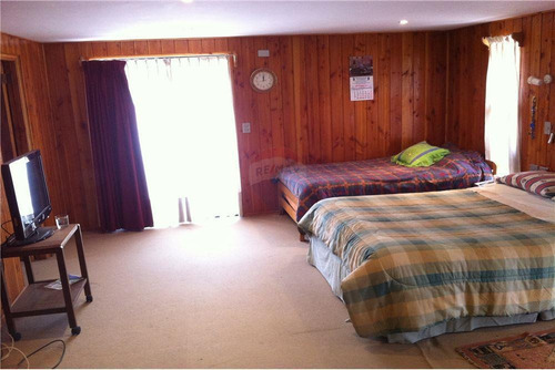 Imagen 11 de 30 de Remax Vende Casa Y Galpón Muy Céntrico En Pucón.