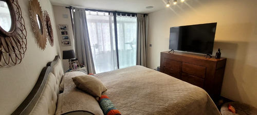 Elegante Dúplex Con Jacuzzi Y Quincho Propio En Las Condes