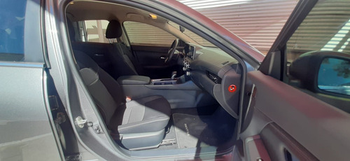 Imagen 11 de 15 de Nissan Sentra 2020 2.0 Advance At