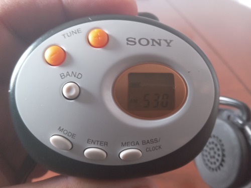Sony Walkman Srf-hm01v S2 Am/gm Ariculares Estilo Radio (Usado)