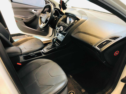 Ford Focus Titanium Automático
