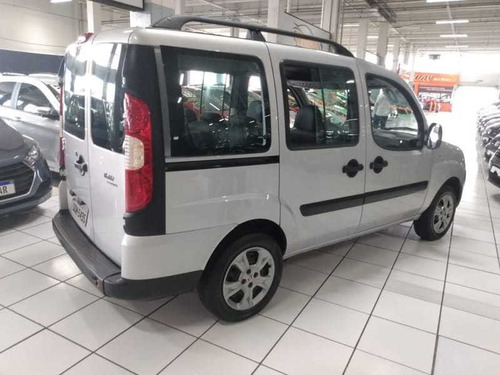 Imagem 6 de 8 de Fiat Doblo Essence 7l E