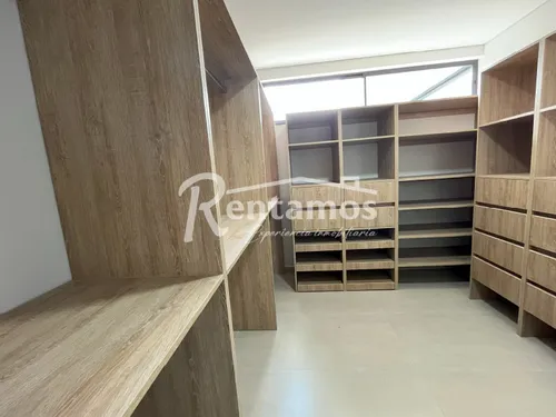 Apartamento En Venta En El Tesoro. Cod V775867