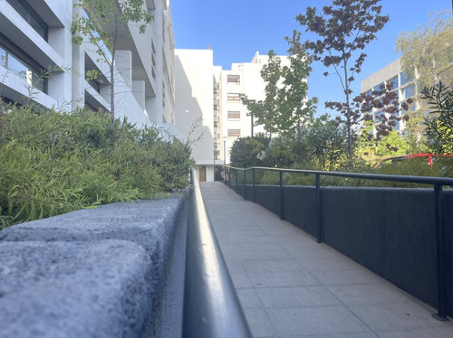 Duplex Con Jardin/ Portal La Dehesa