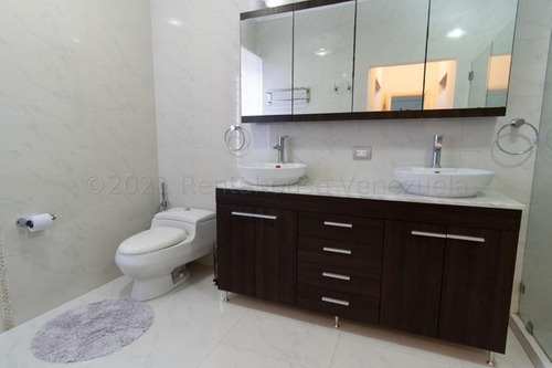 Imagen 8 de 15 de Casa En Venta En Colinas Del Tamanaco 21-17928