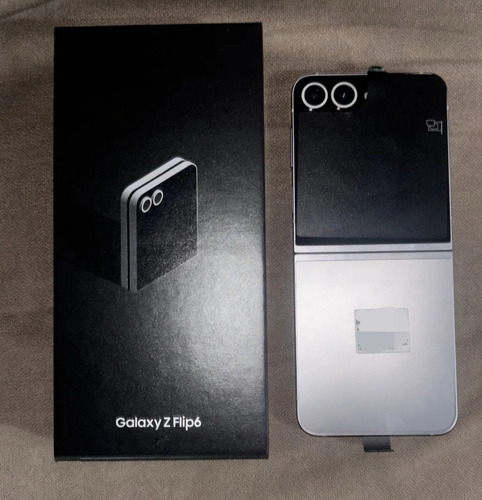 Samsung Galaxy Z Flip6, 512 Gb Y 12 Ram Gris (Usado)