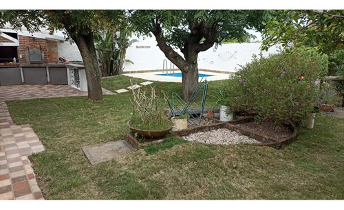 Casa Dos Dormitorio Con Piscina En Parque Del Plata