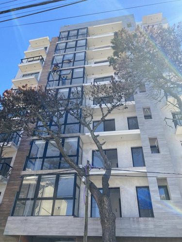 Local De 70m2 A Estrenar En San Bernardo Venta - A Metros De La Calle J.c Chiozza Y 150 Del Mar.-