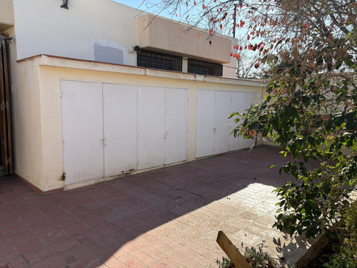Casa En Venta En Godoy Cruz