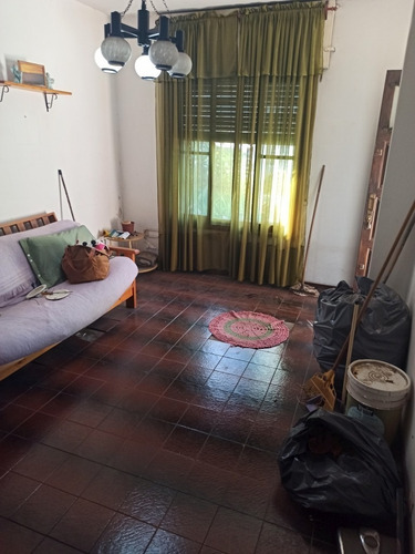 Imagen 4 de 12 de Chalet En Venta En Villa Insuperable A Reciclar