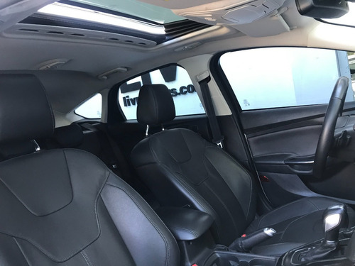 Ford Focus Titanium 2.0l At Año 2016 - Liv Motors