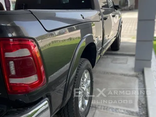 Dodge Ram Heavy Duty 2500 8 Birlos 2024 Nivel V - Plus
