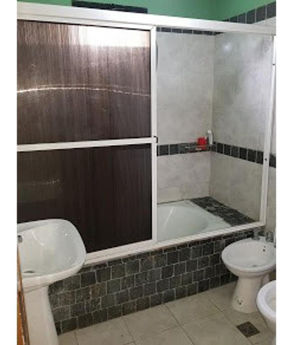 Imagen 20 de 23 de Importante Casa En Venta En Paso Del Rey, Calle Claudio Marí