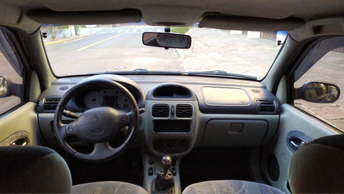 Renault Clio Sedan 2006 1.0 16v Expression Hi-power 4p