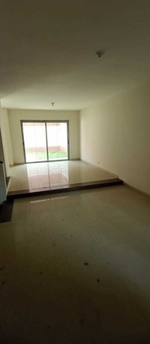 Imagen 6 de 14 de Townhouse En Venta En Mañongo