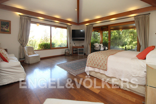 Arriendo Gran Casa Con Cancha De Tenis