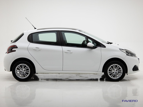 Imagem 6 de 14 de Peugeot 208 Allure 1.2 12v (flex)