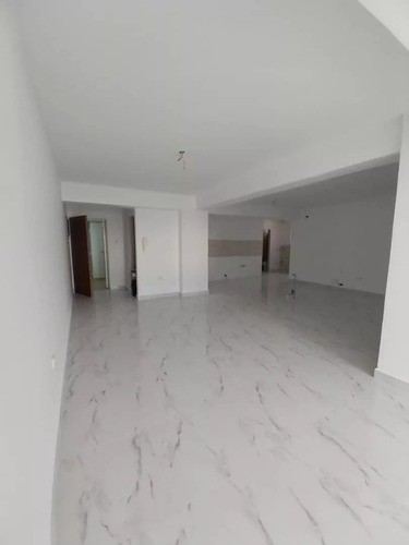 Apartamento Obra Blanca En Urb. Trigaleña Baja, Res. Continental Garden Ela-037