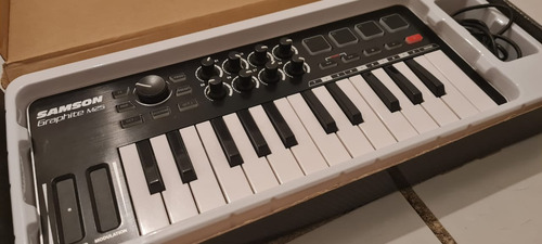 Controlador Midi Samson Graphite M25 Usb (Usado)