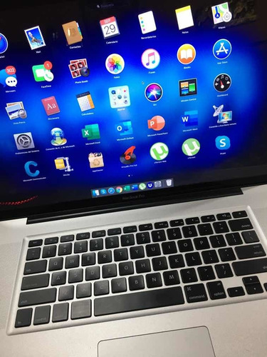 Macbook Pro 17 Pulgadas 8gb Ram Ssd 240 Gb Más Regalos