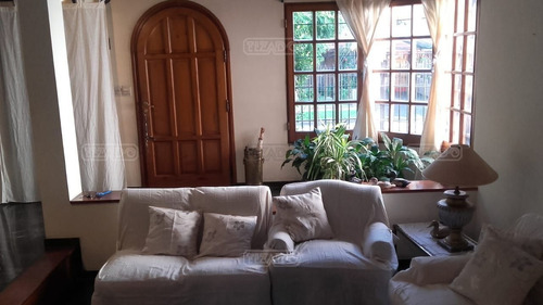 Casa En Venta Ubicado En Olivos, Zona Norte