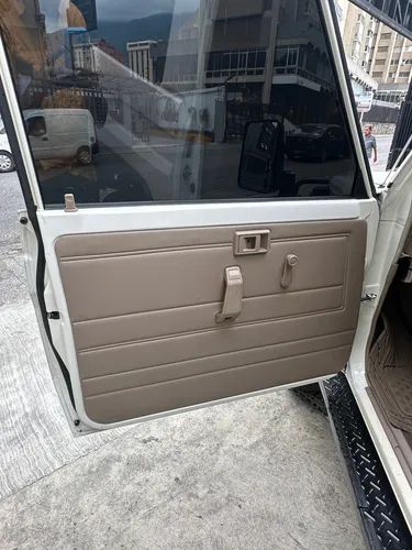 Toyota Machito Lc71