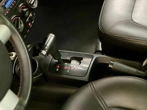 Volkswagen New Beetle 2.0 3p Automática