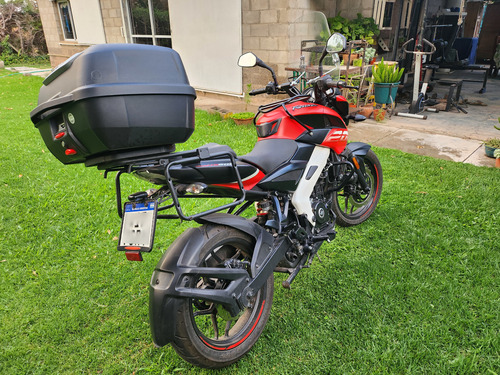 Bajaj Rouser Ns200