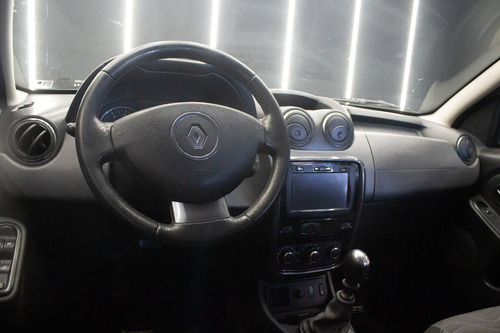 Imagen 9 de 20 de Renault Duster 2.0 4x2 Luxe Nav 2013
